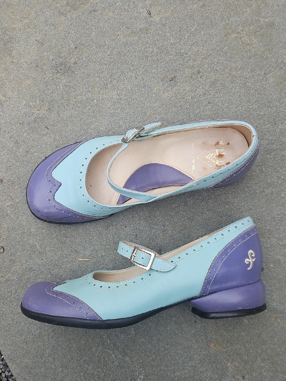 John Fluevog  Fellowship  Katy  Low-Heeled Mary jane